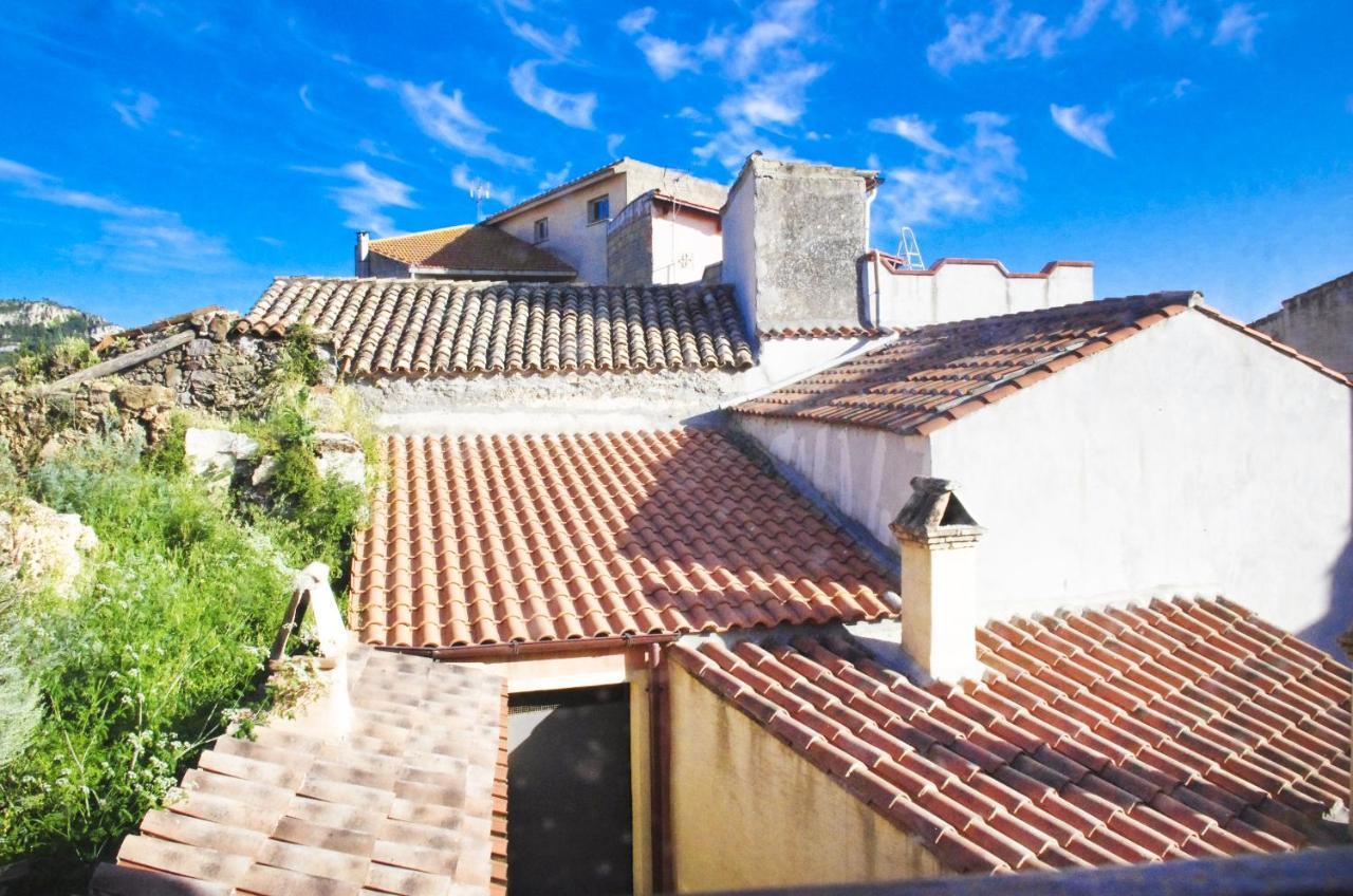 Casa De Ajala - B&B De Charme In Antica Dimora Totalmente Ristrutturata E Dotata Di Tutti I Confort Bagni Privati Spazio Living Patio Esterno Ambienti Climatizzati Degustazioni Prodotti Locali Làconi Zewnętrze zdjęcie