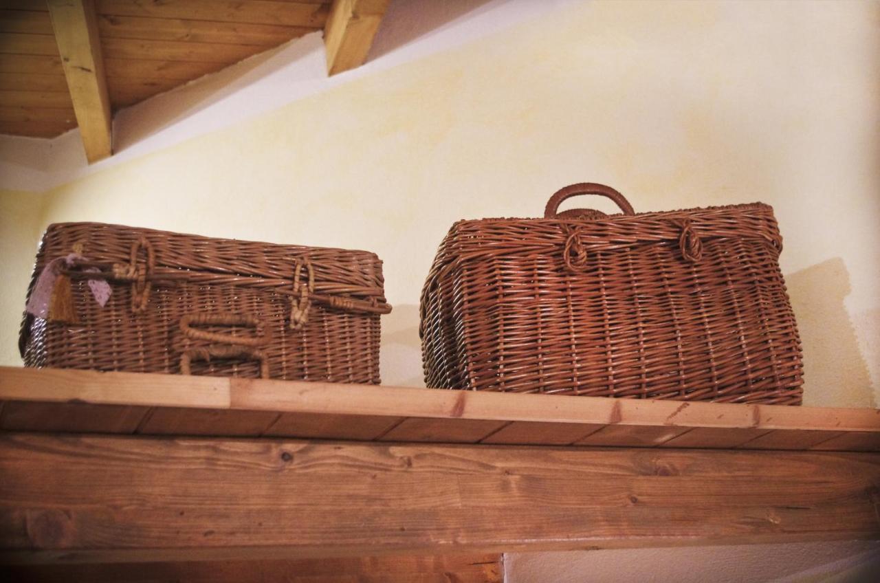Casa De Ajala - B&B De Charme In Antica Dimora Totalmente Ristrutturata E Dotata Di Tutti I Confort Bagni Privati Spazio Living Patio Esterno Ambienti Climatizzati Degustazioni Prodotti Locali Làconi Zewnętrze zdjęcie